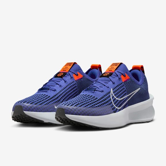 Nike Interact Run. Brand New. Womens Size: 13 - Picture 1 of 10